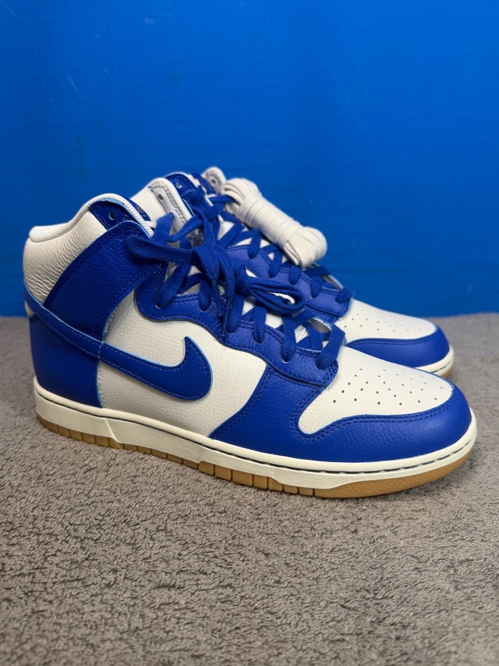 Nike dunk hi SE
'racer blue gum'
Brand new